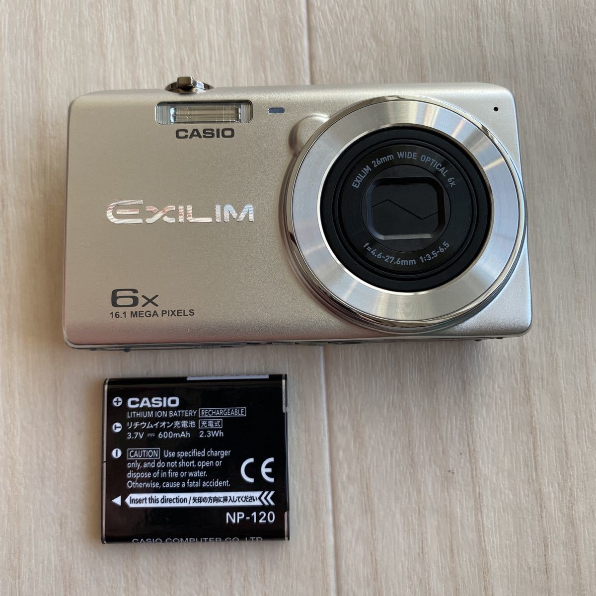 一部予約！】 完動美品 CASIO EX-Z770 SR EXILIM デジタルカメラ