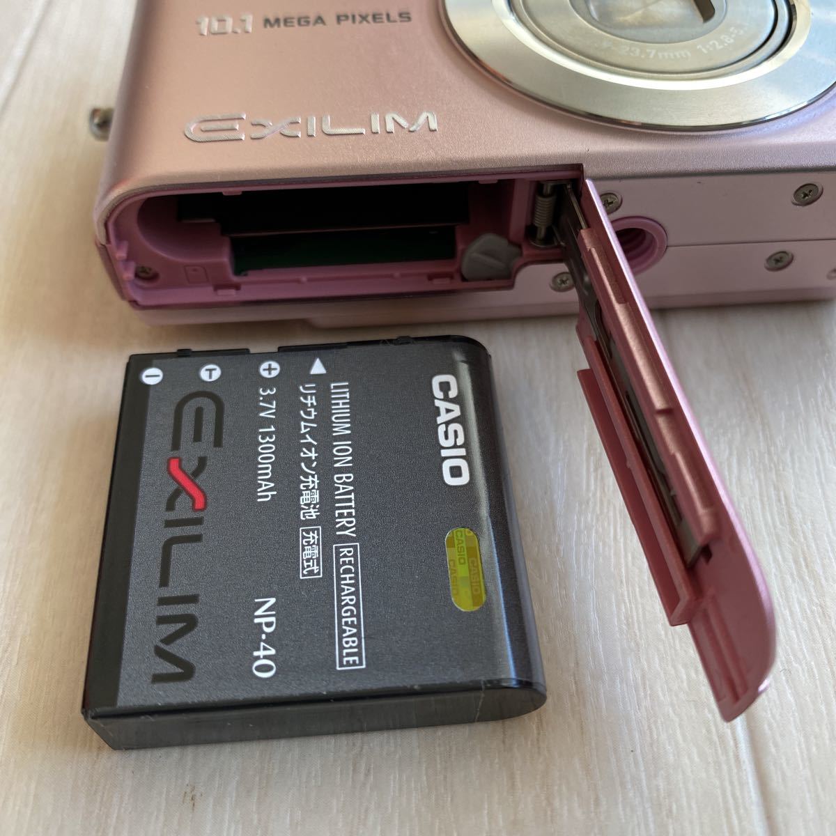 CASIO EXILIM EX-Z1080 カシオ エクシリム デジタルカメラ CASIO EXILIM EX-Z1080 カシオ エクシリム デジタルカメラ