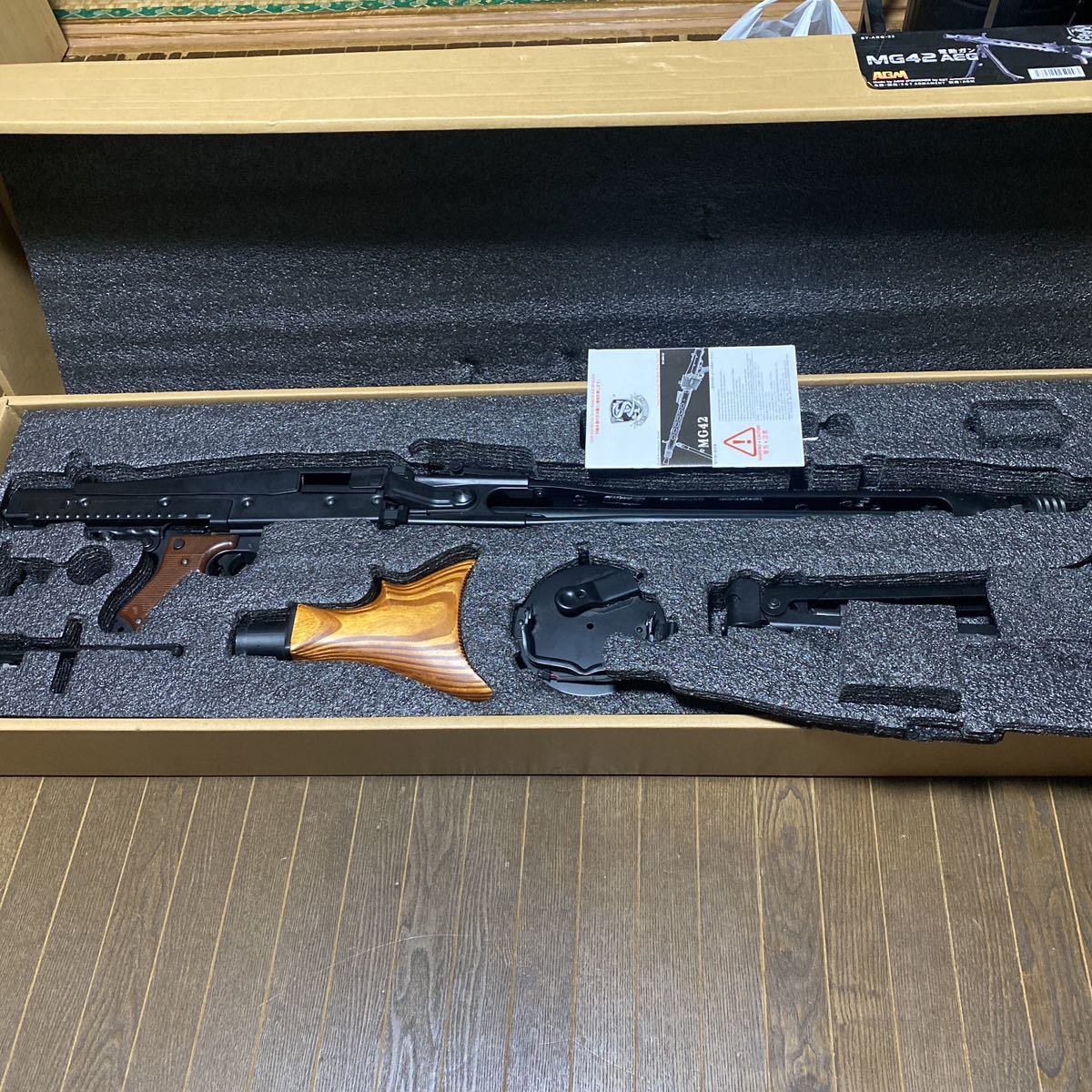 2021年製 新品】 S&T S&T】MG42 AGM 電動ガン【マック MG42 第2次大戦