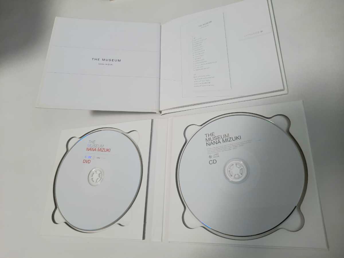 CD 水樹奈々 THE MUSEUM DVD付 NANA MIZUKI 外箱は若干色褪せがありますが、ディスクは写真のとおりすごくきれいですの画像3
