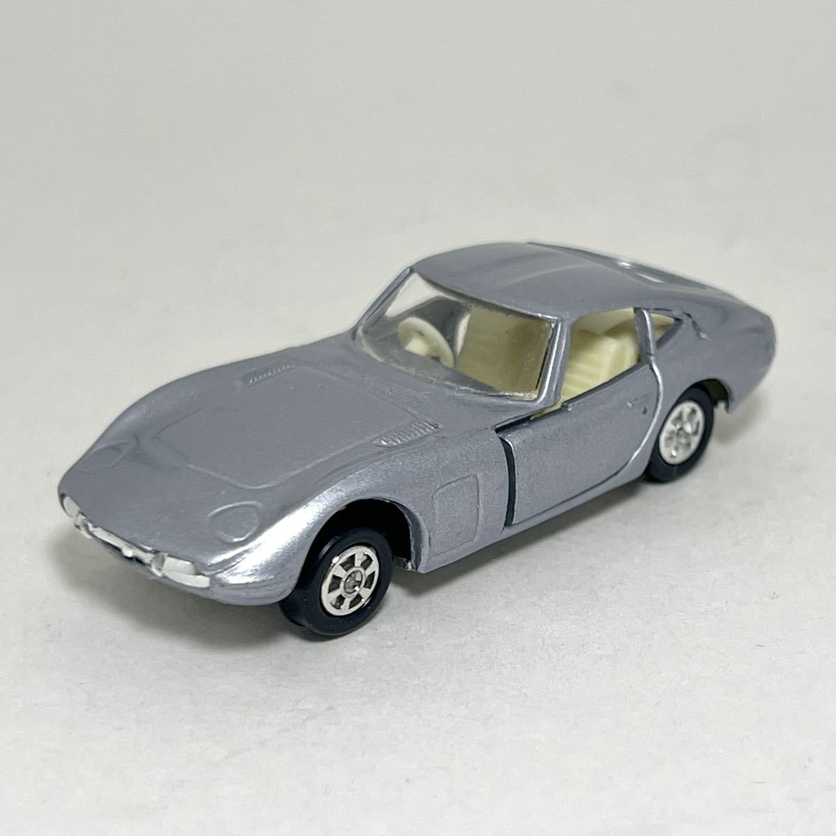 トミカ トヨタ2000GT NO.5-