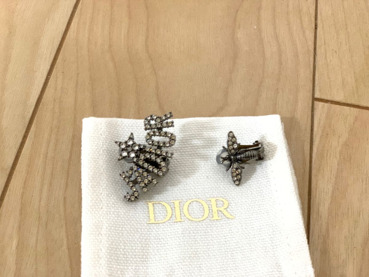 ディオール　DIOR　イヤリング　リボン　ロゴ　ゴールド　ストーン