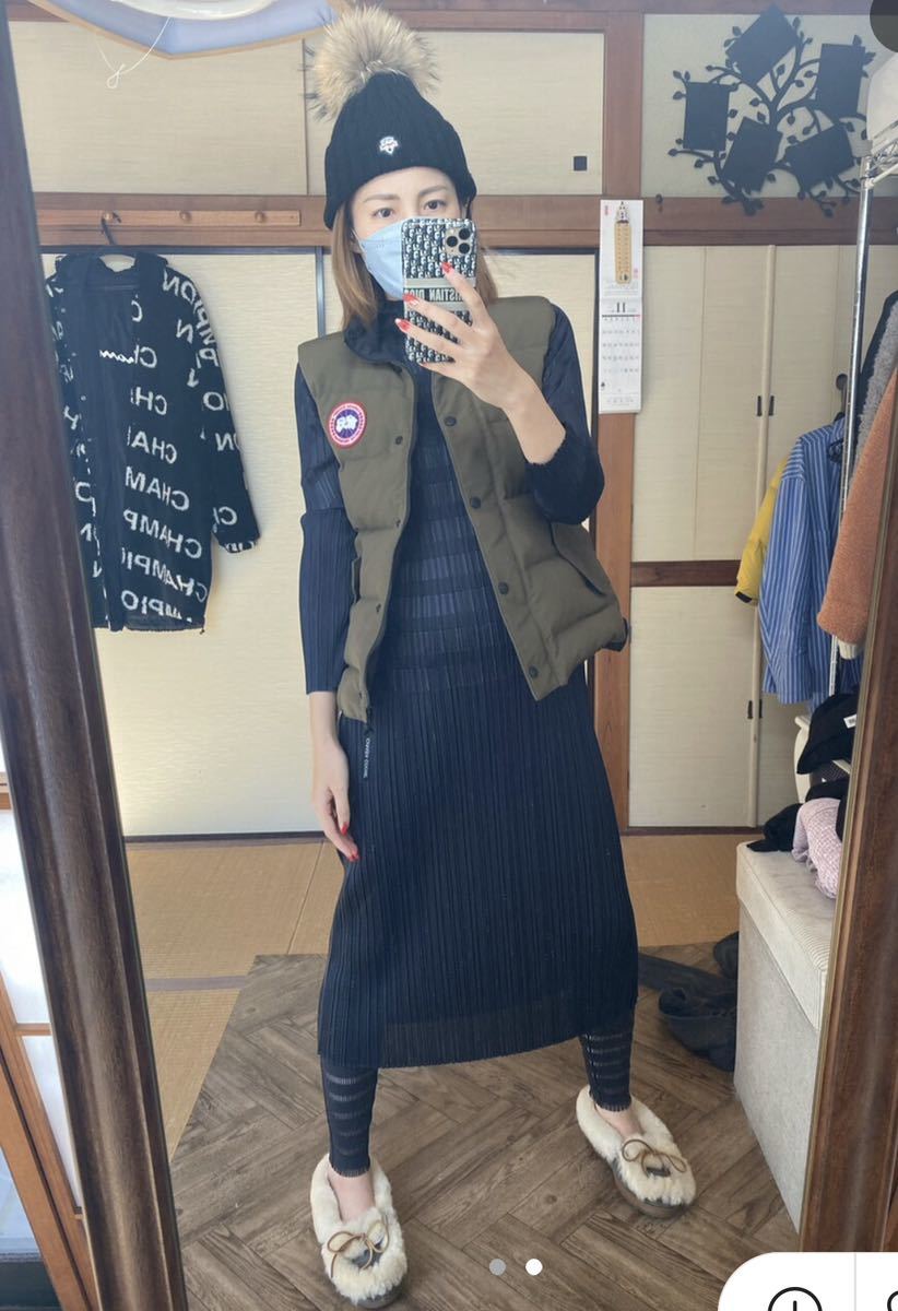 CANADA GOOSE カナダグース ダウンベスト M