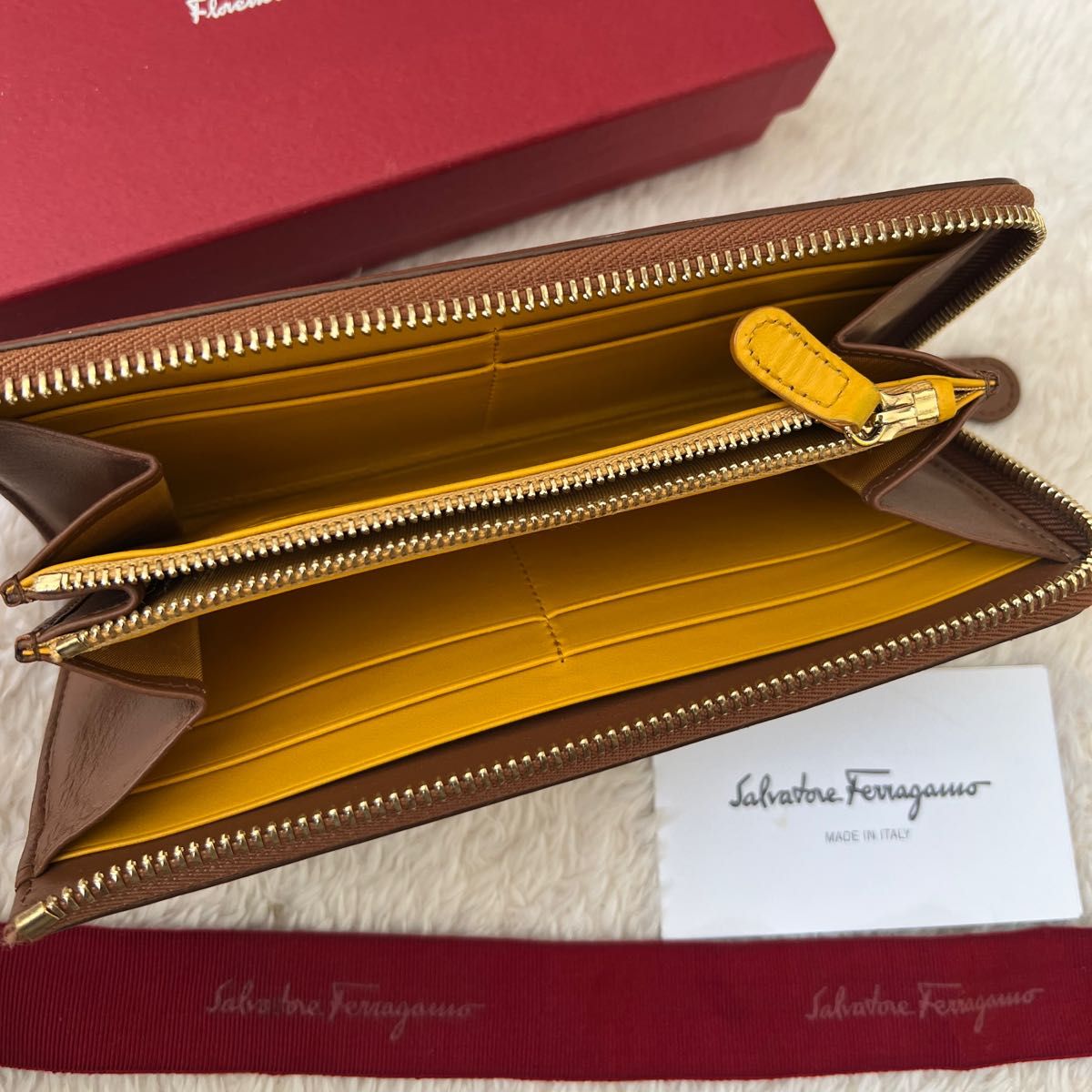美品 Ferragamo サルヴァトーレフェラガモ L字ファスナー 長財布