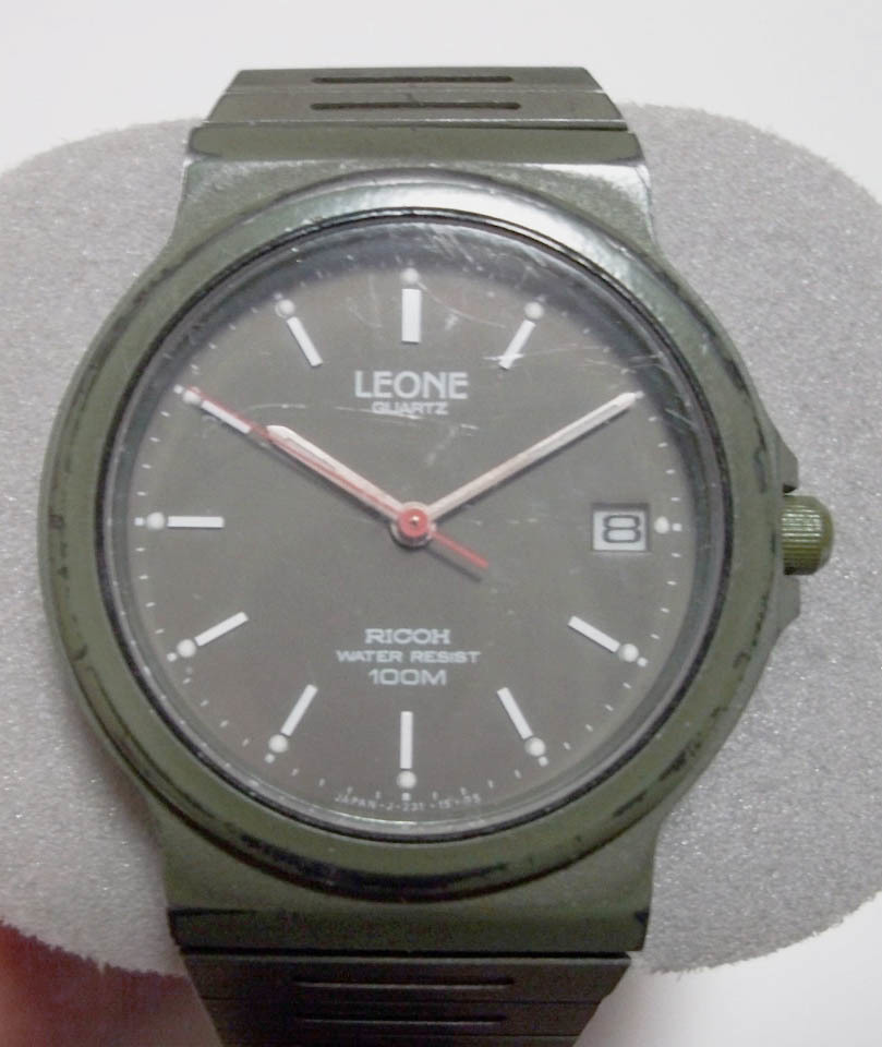 RICHO WATCH 腕時計 LEONE オリーブグリーン カーキ ミリタリー アーミー アウトドア キャンプ IWC ポルシェ 80年代 モダンデザインの画像1