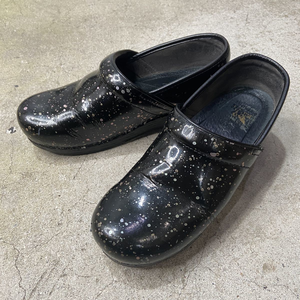 送料無料☆dansko☆ダンスコ☆LT PRO☆サボ☆エナメル☆40☆クロッグ☆_画像1