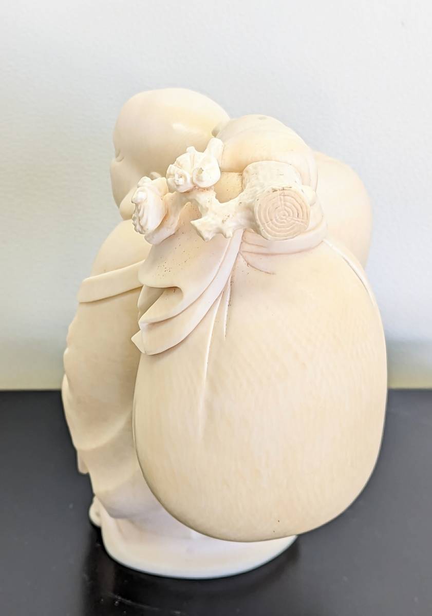 象牙調 置物 手彫り 七福神 布袋 彫刻 工芸品-