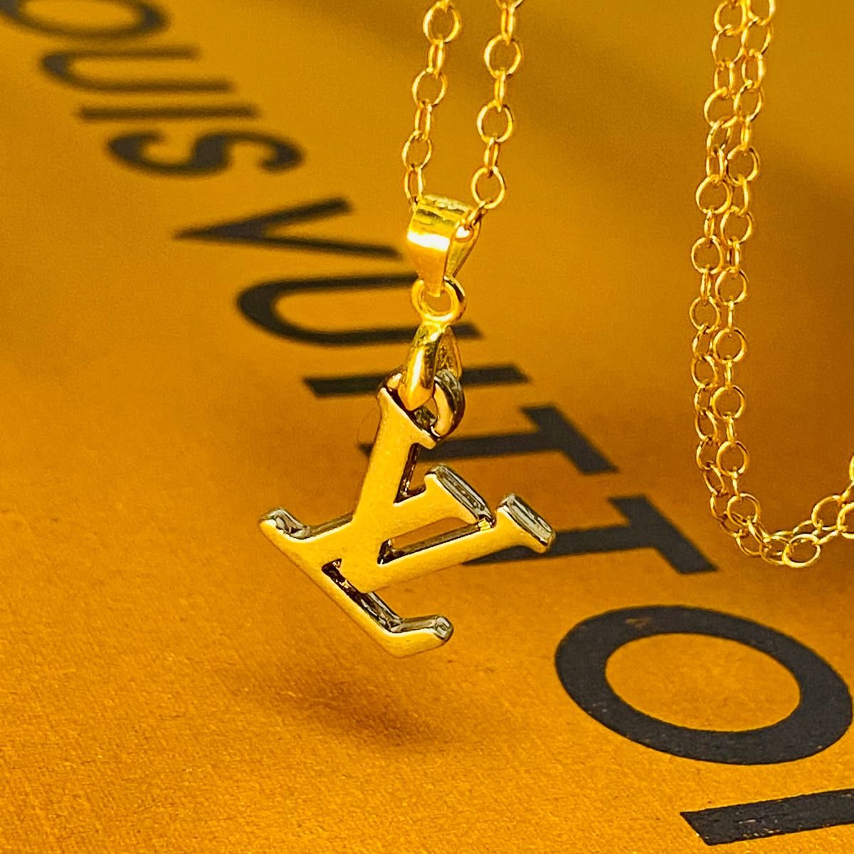 数量は多い 【ルイヴィトン】モノグラムネックレス 純銀製の金18K