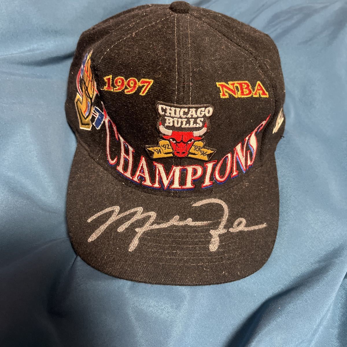  Michael * Jordan san actual use with autograph 1997 year Chicago *bruz Champion * cap 