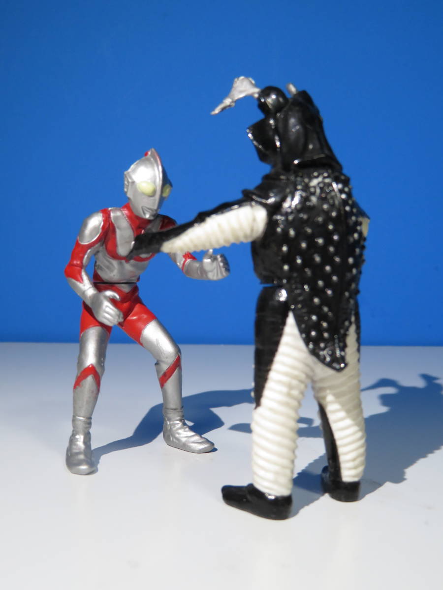 初代ウルトラマン：フィギュアコレクション（２体）/ウルトラマン＆ゼットン_画像5