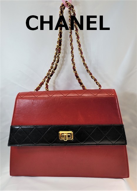 シャネル　CHANEL 台形　チェーンショルダーバッグ　ヴィンテージ　赤×黒　USED 美品_画像1