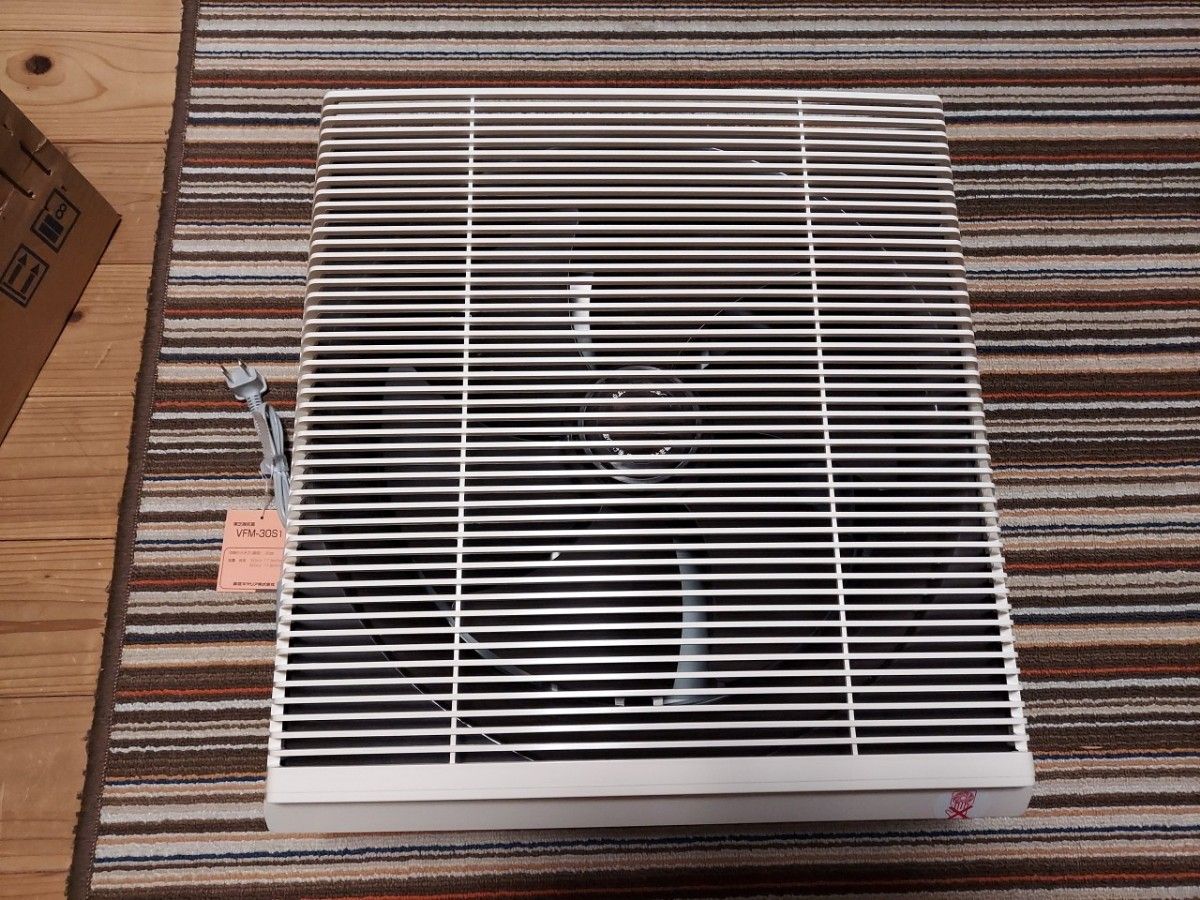 東芝換気扇 VFM-30S1 未使用品 電気式シャッター インテリア 東芝換気扇 VFM-30S1 未使用品 電気式シャッター インテリア