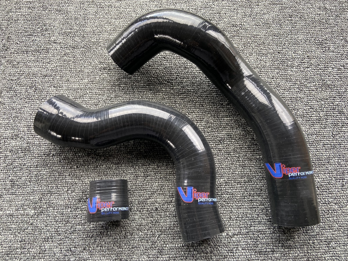 のラジエー】 【新品・未使用・純正品】W124.S124ラジエーターホース