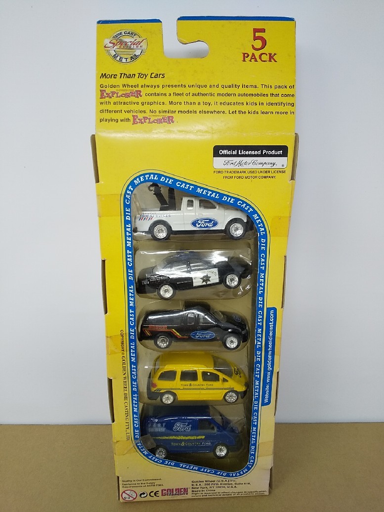 ■ GOLDEN WHEEL『TOWN & COUNTRY FORD 5-car PACK 5台セット フォード車ミニカー』_画像2