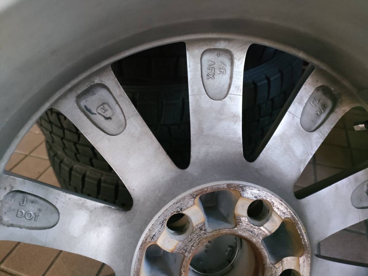 30系プリウス等 215/55R17 ブリヂストン ブリザックVRX スタッドレス