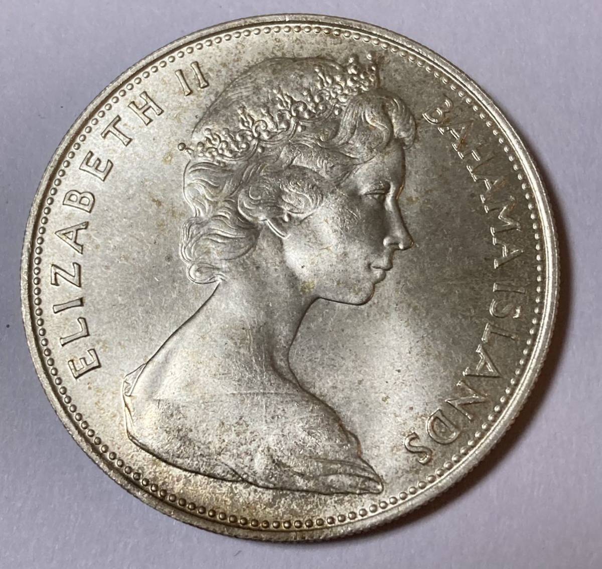 1円〜未使用 バハマ諸島 1966年 5ドル 銀貨 エリザベス トーン Lot4961の画像2