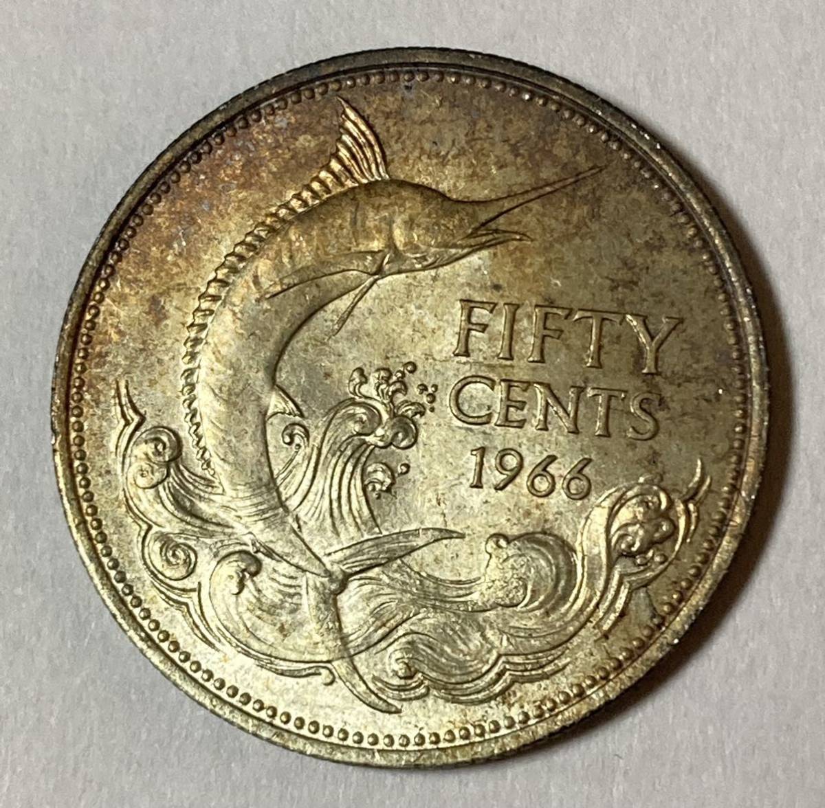 1円〜未使用 バハマ諸島 1966年 50セント 銀貨 エリザベス トーン Lot4958の画像1