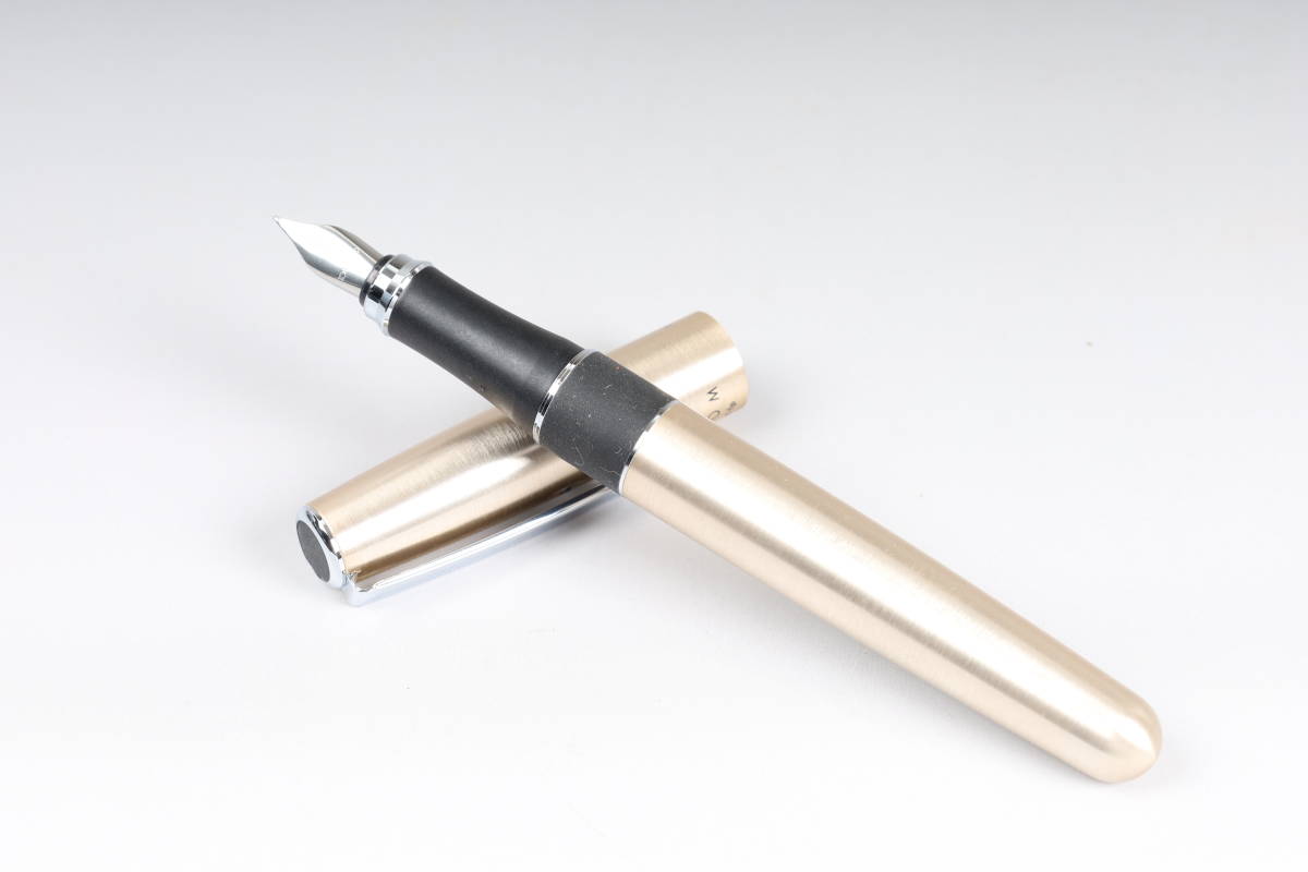 ご注意ください 【廃盤】tombow zoom 2000 ズーム ボールペン ツイスト