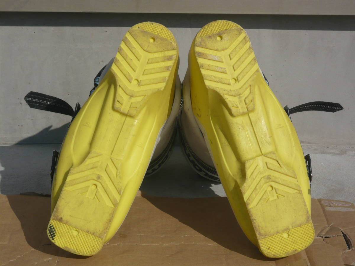 7 即決 SALOMON/サロモン スキーブーツ X-MAX130 白/黄 26 0cm 7 即決 SALOMON/サロモン スキーブーツ X-MAX130 白/黄 26 0cm
