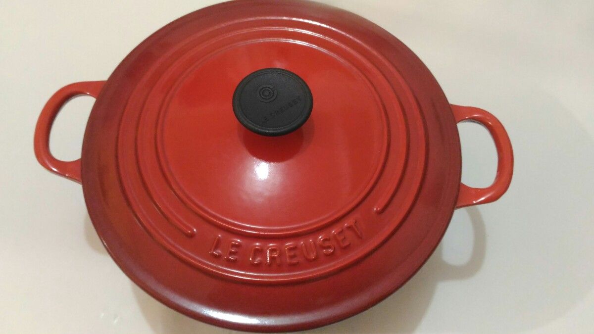 美品 ルクルーゼ  ココットロンド  両手鍋 22cm ( LE CREUSET)( ル・クルーゼ)　