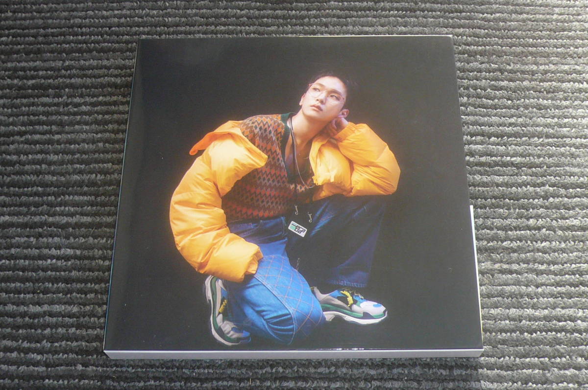 SHINee KEY「Hologram」初回限定盤 LIMITED EDITION CD+DVD+フォトブック+大判クリスマスカードの画像1