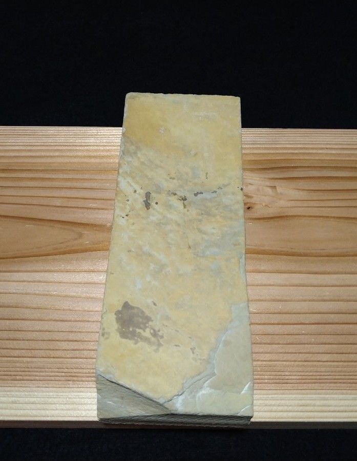 天然砥石中古純眞正本山マルカ大工道具刃物鉋鑿DIY 包丁 天然砥石中古純眞正本山マルカ大工道具刃物鉋鑿DIY 包丁