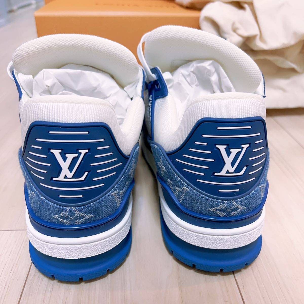 すぐ届く☆Louis Vuitton LV トレイナー デニム ネイビーブルー 新品未使用ルイ ヴィトンLVトレイナー スニーカー ブルーデニム