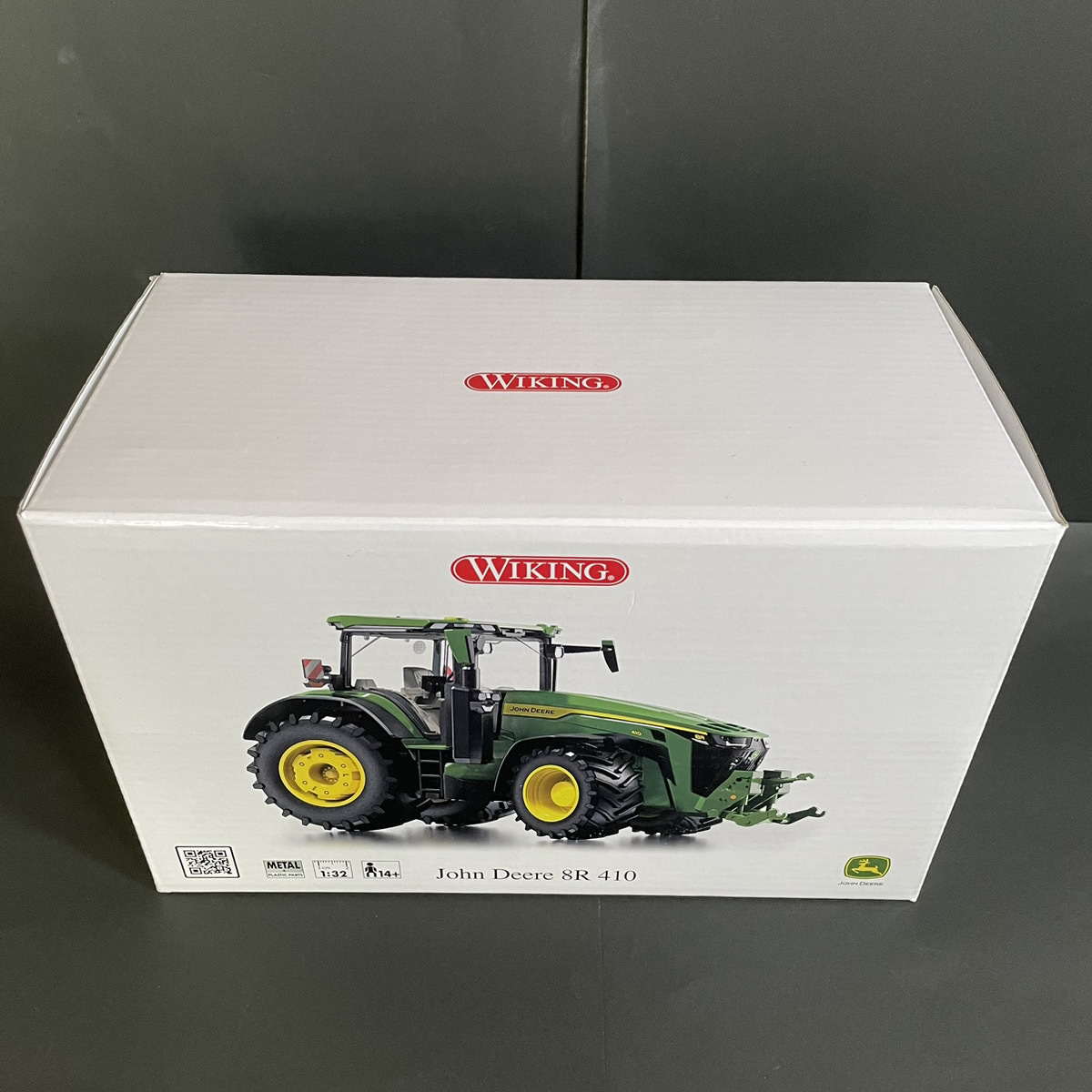 新品 Wiking ジョンディア John Deere 8R410 トラクター ミニカー