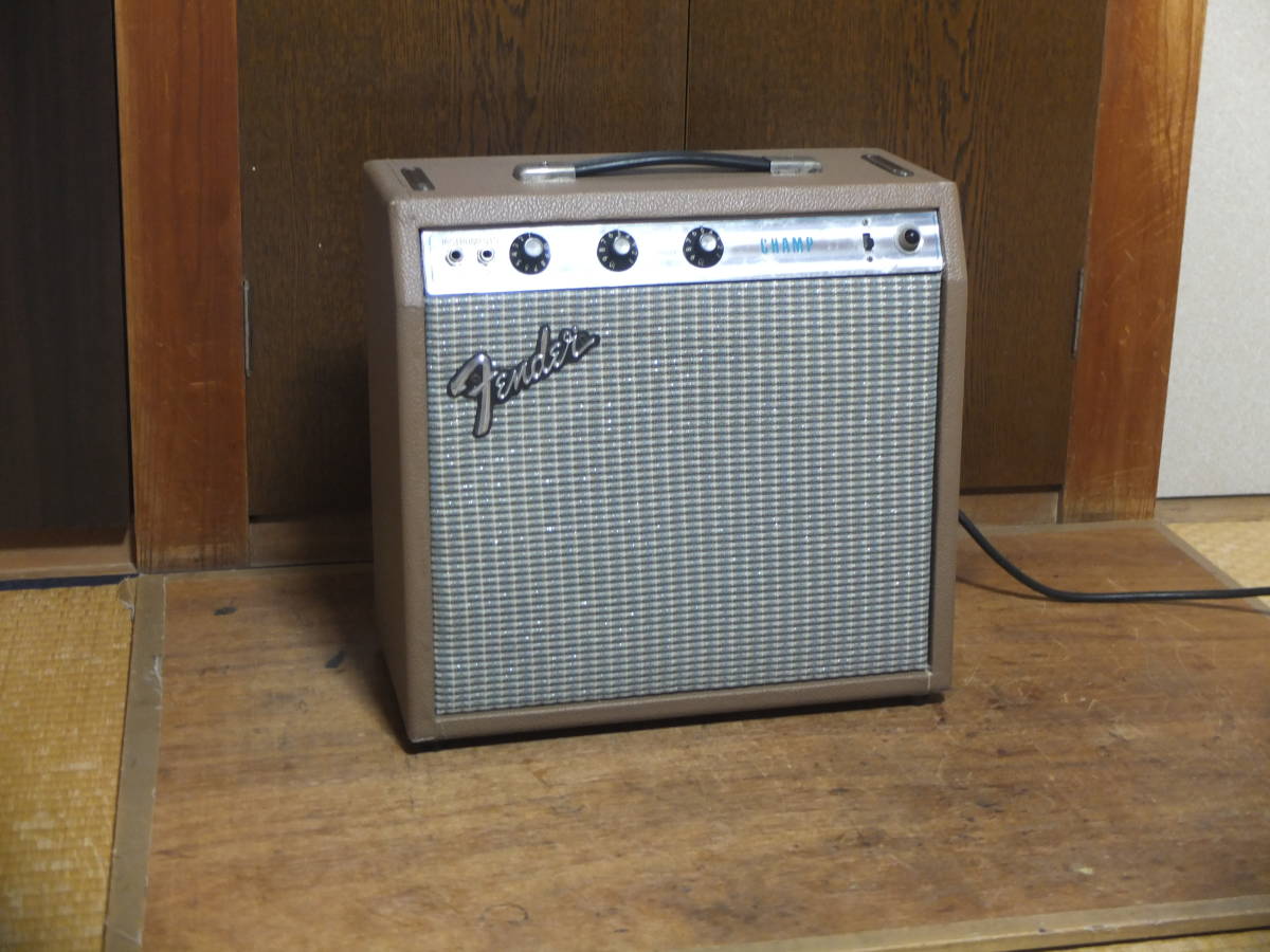 10インチスピーカー搭載キャビ 70年代 FENDER CHAMP 銀パネ