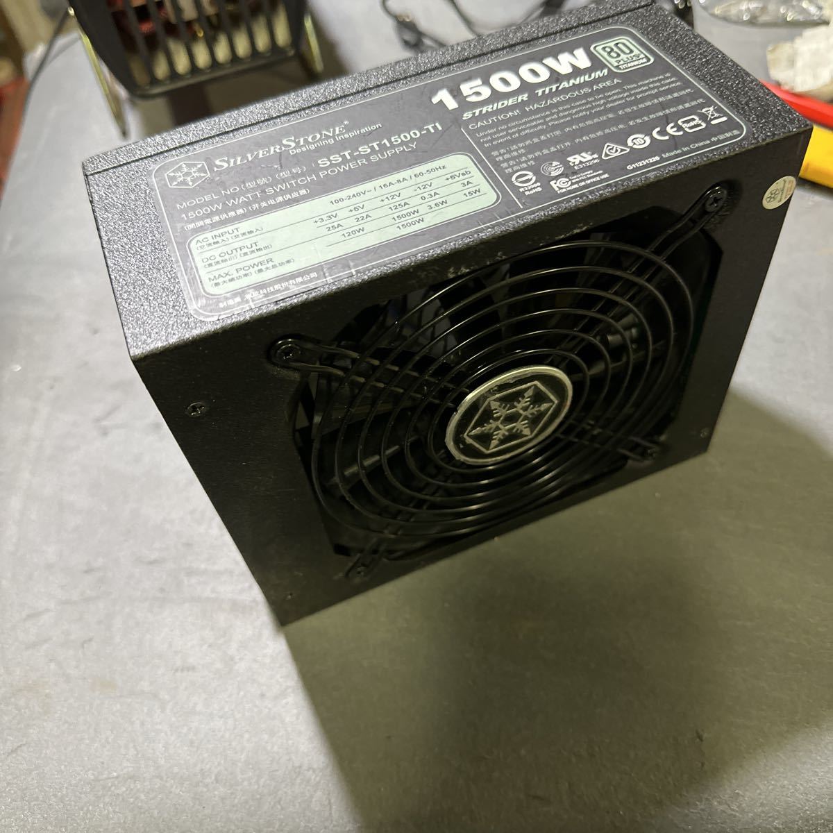 SilverStone 1500W 80PLUS TITANIUM フルモジュラー ATX電源 SST