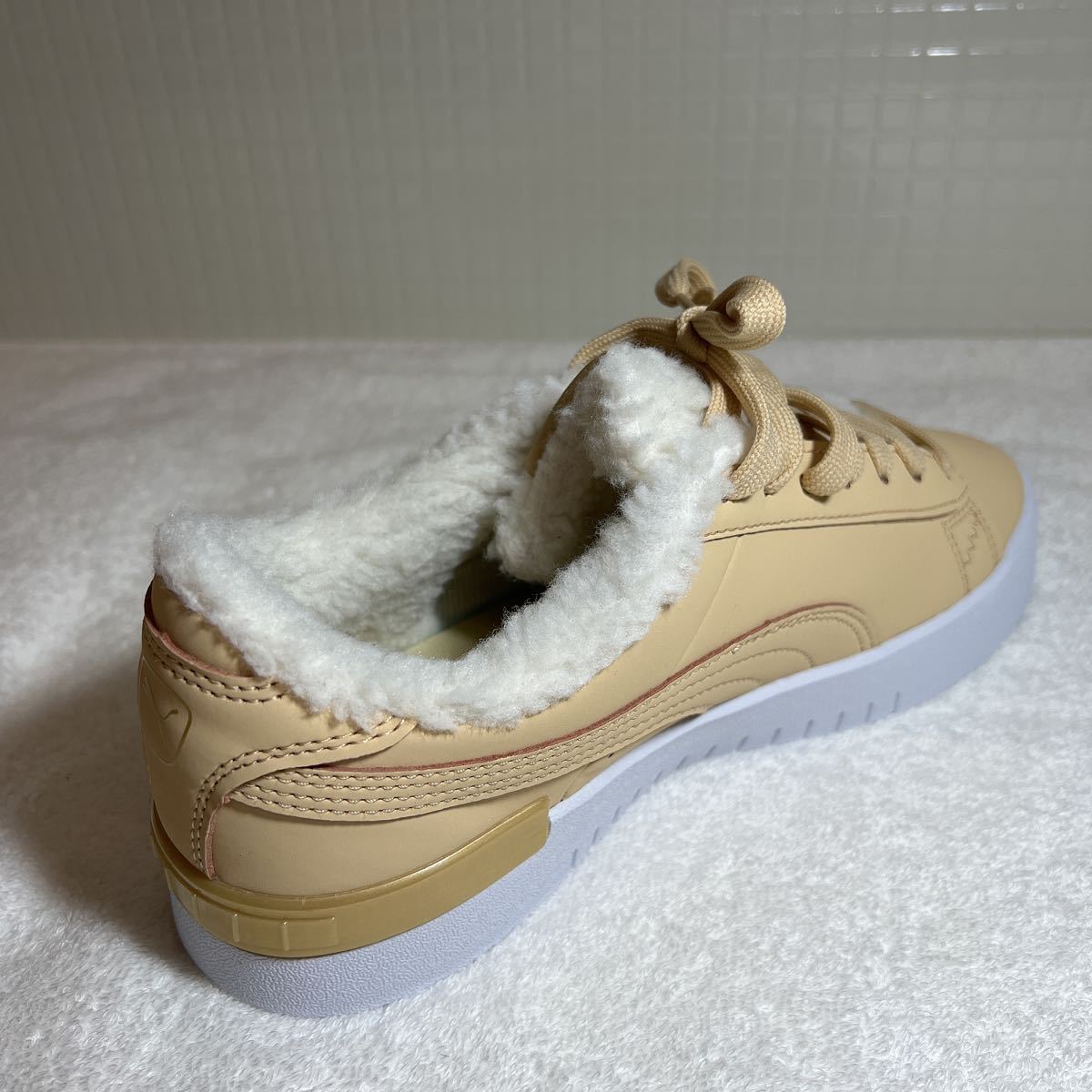 *PUMA Jada Teddy WS { product number 382703 02}SOFTFORM+ inside boa lining low cut shoes [ beige group ]23.5cm correspondence size ( absolute size 24.5cm)B*