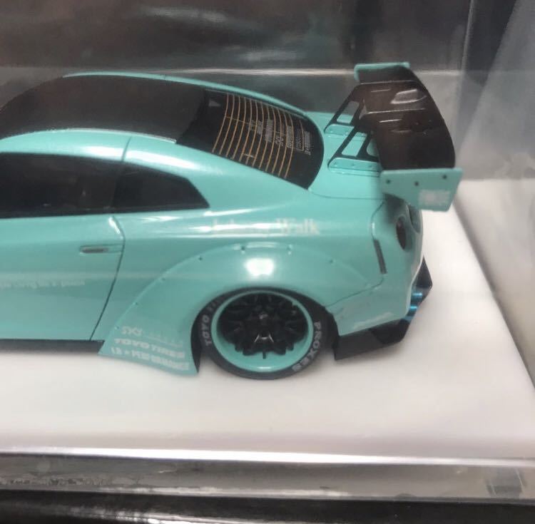 海外ショップ特注 Tiffany ティファニー EIDOLON × ZOOMER makeup メイクアップ アイドロン 1/43 LB-WORKS R35 GT-R リバティーウォーク_画像9