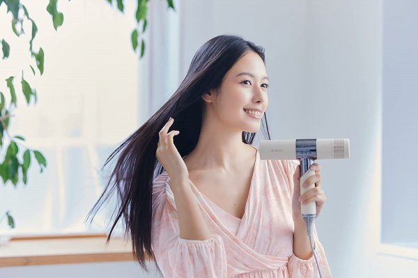 KINUJO キヌージョヘアドライヤー 絹女 大風量 速乾ドライヤー