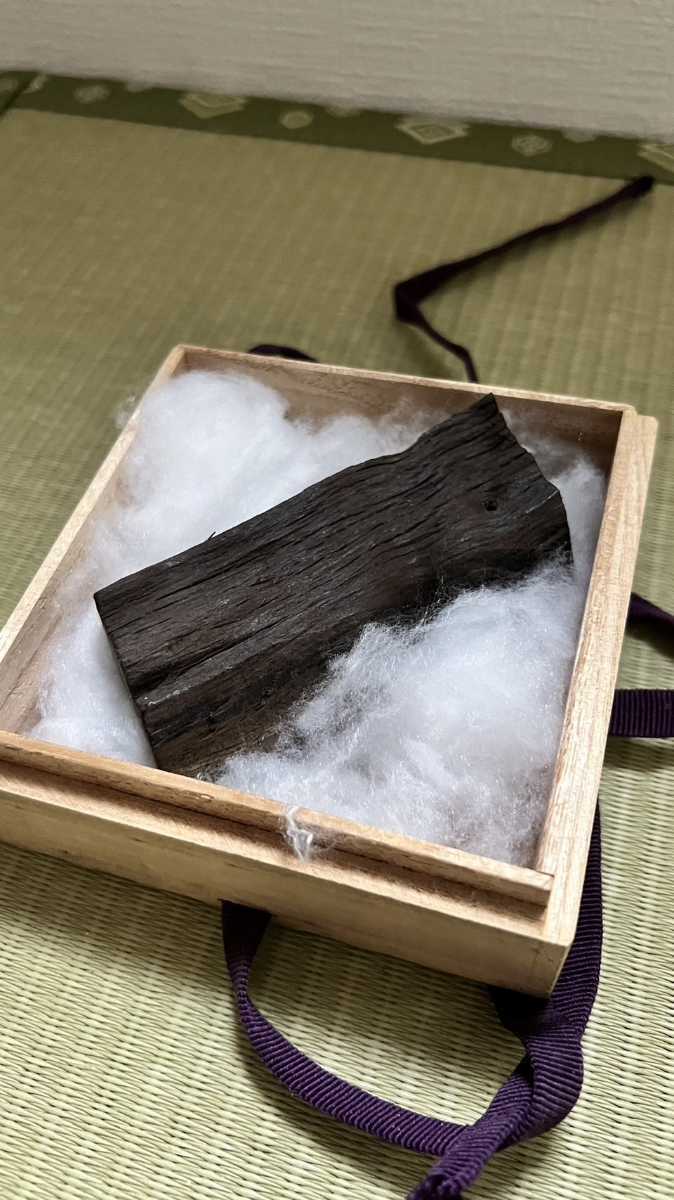 寺院保管品 古渡沈香 黒油 伽羅 82g 伽羅 香道具 お香 鳩居堂 松栄堂