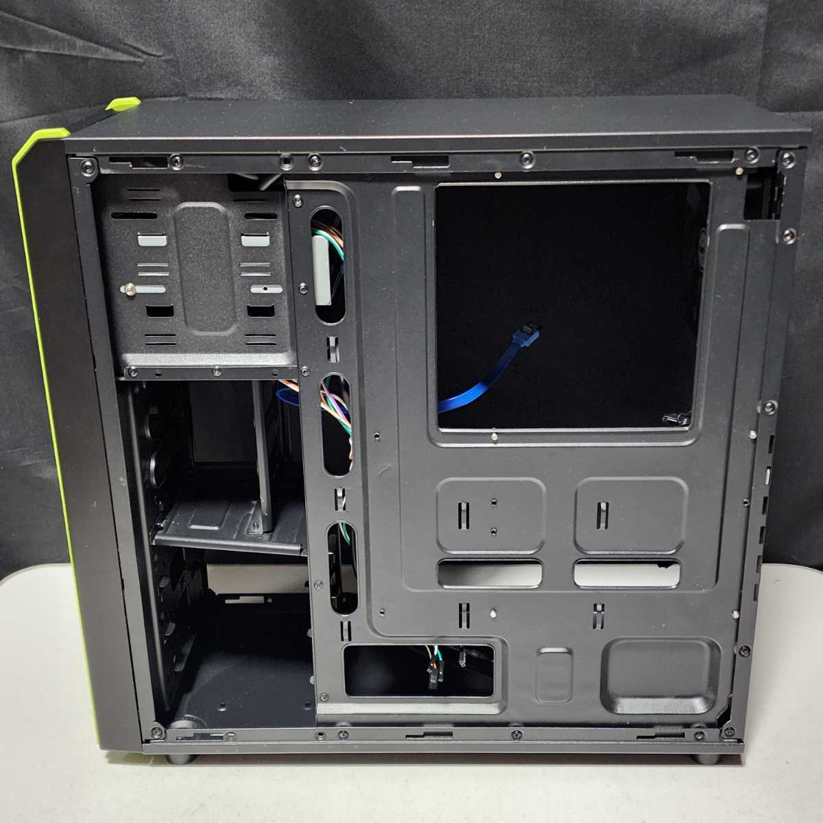 ENERMAX Fulmo Q ECA3360B-GU(U3) ミドルタワー型PCケース(ATX ENERMAX Fulmo Q ECA3360B-GU(U3) ミドルタワー型PCケース(ATX