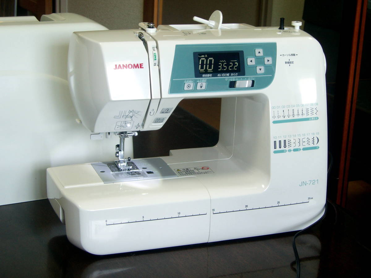 美品 ジャノメ コンピューターミシン JN-721-