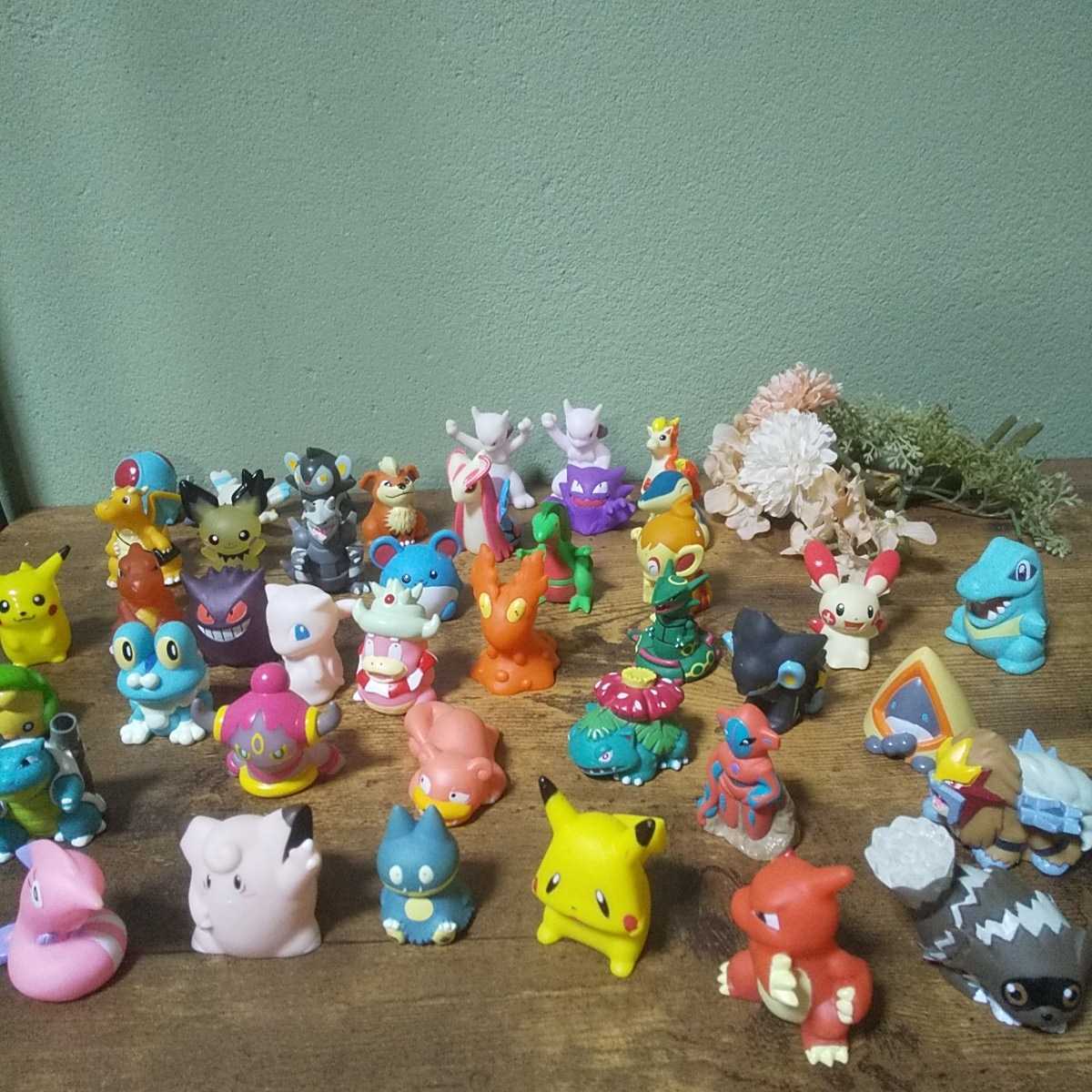 ヤフオク! - ポケモンキッズ 指人形 ミニフィギュア たくさん まとめて...