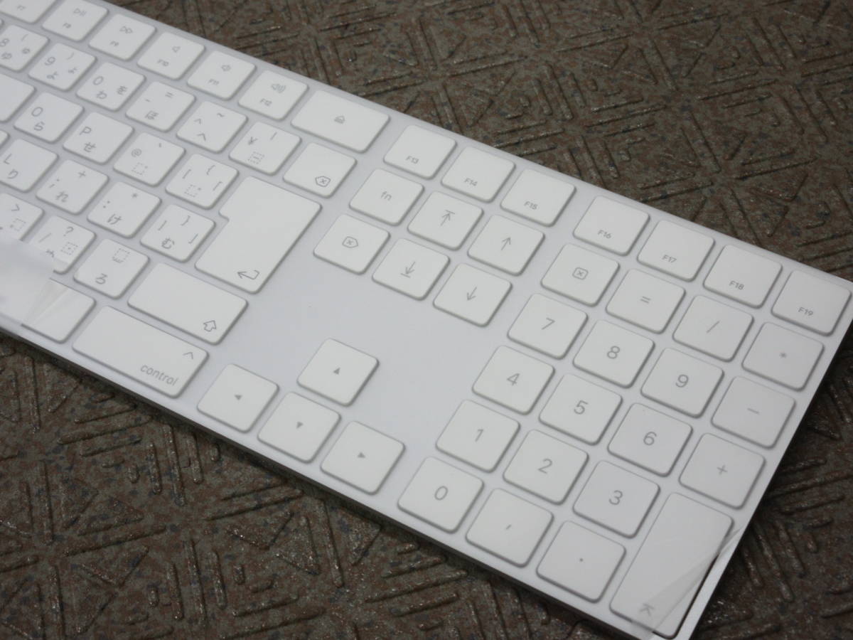 【未使用品】Apple Magic Keyboard (テンキー付き) A1843 ワイヤレスキーボード / Magic Mouse マウス A1657 / No.P928の画像3