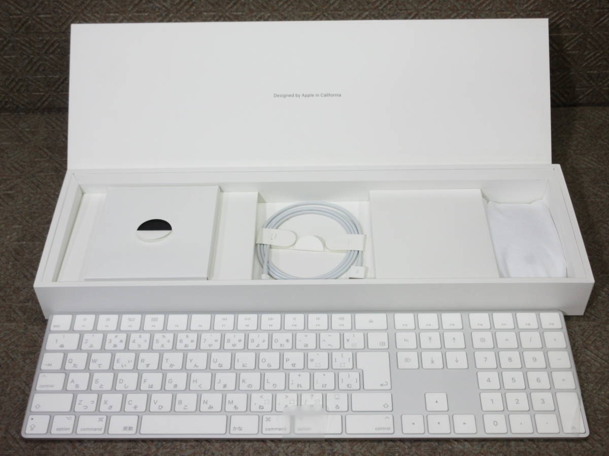 【未使用品】Apple Magic Keyboard (テンキー付き) A1843 ワイヤレスキーボード / Magic Mouse マウス A1657 / No.P929の画像1