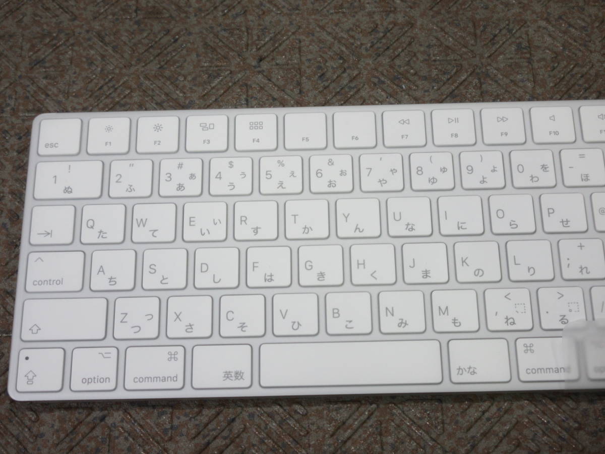 【未使用品】Apple Magic Keyboard (テンキー付き) A1843 ワイヤレスキーボード / Magic Mouse マウス A1657 / No.P929の画像4