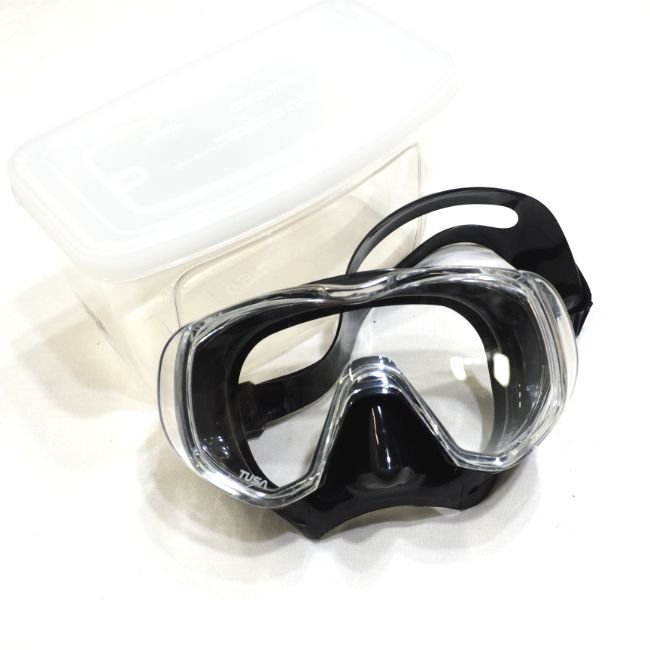 TUSA マスク トライクエスト ダイビング 三眼マスク ブラックシリコンの画像1