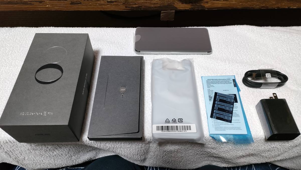 ASUS Zenfone 8 Flip ZS672KS-SL128S8 8GB/128GB Snapdragon888 SDM888