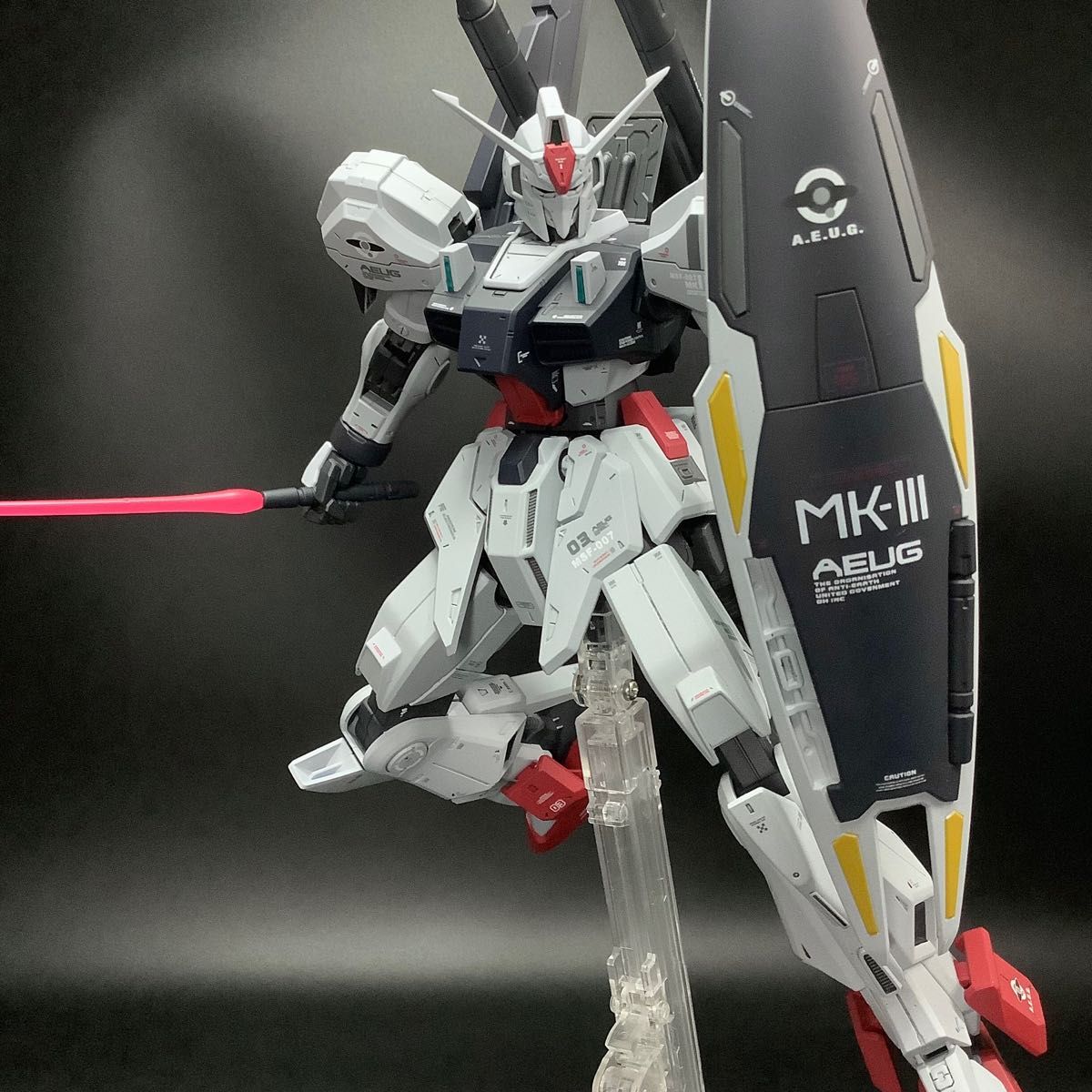 RE/100 ガンダムMk-Ⅲ 塗装済完成品