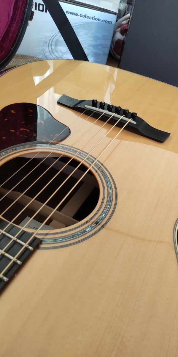 SWITCH Custom Guitars OM-70C 9