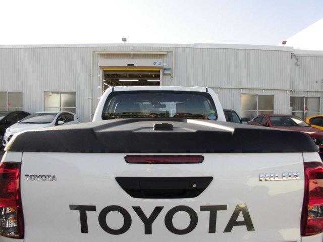 1円スタート トヨタ ハイラックス TRD ハードトノカバー 直接引き取り