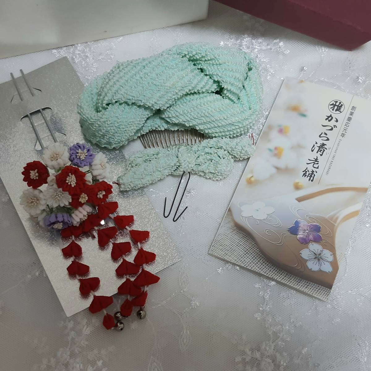 かづら清老舗 ちりめんつまみ細工の花かんざしと鹿の子セット つまみ細工 髪飾り 成人式 卒業式などに 箱入り