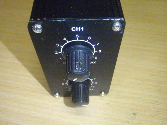 E010-01　EXLITE製LED光源用定電流源　LP-2406-2CH-SV-CW
