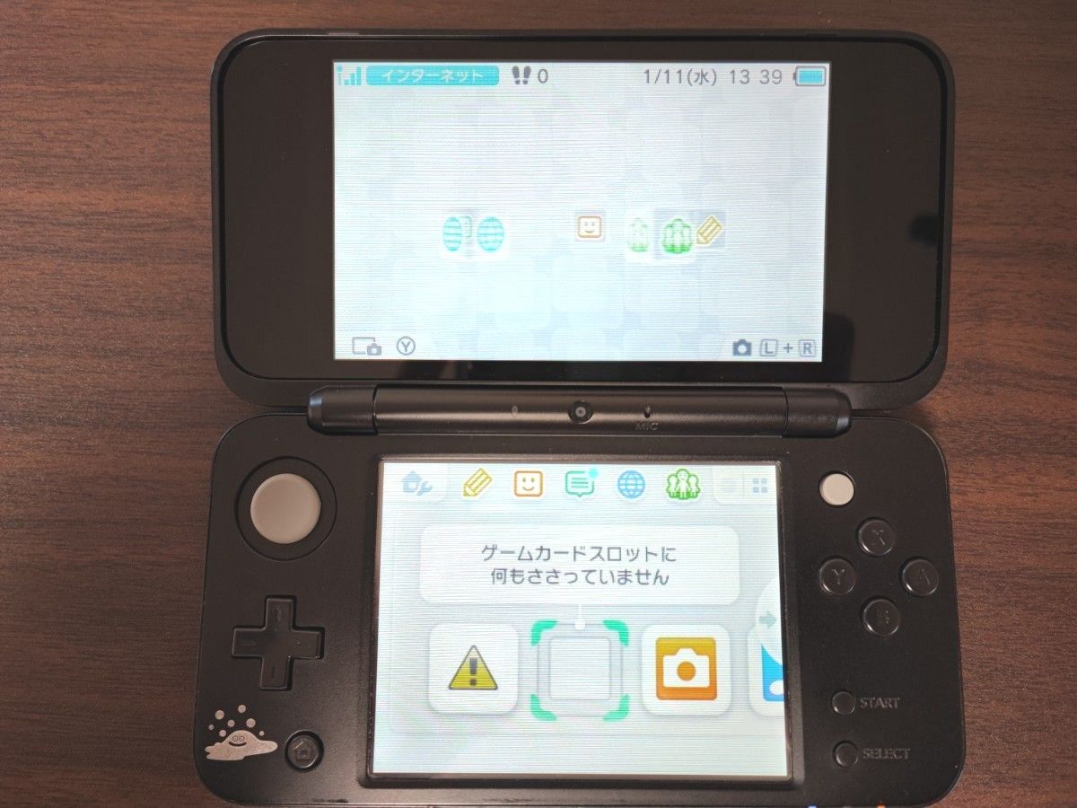 Newニンテンドー2DS LL ドラゴンクエスト はぐれメタルエディション　3DSソフト　充電器付き　ゲーム機本体