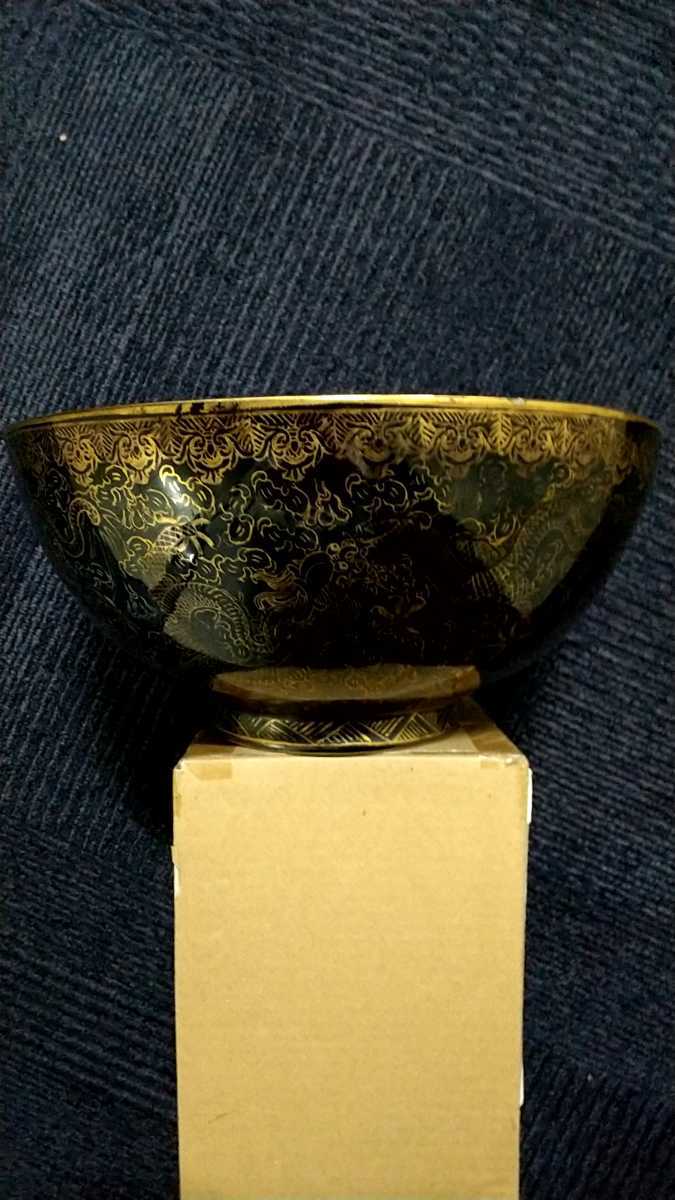 中国骨董 大清乾隆年製 大清乾隆年製の印が入っている鉢 金龍