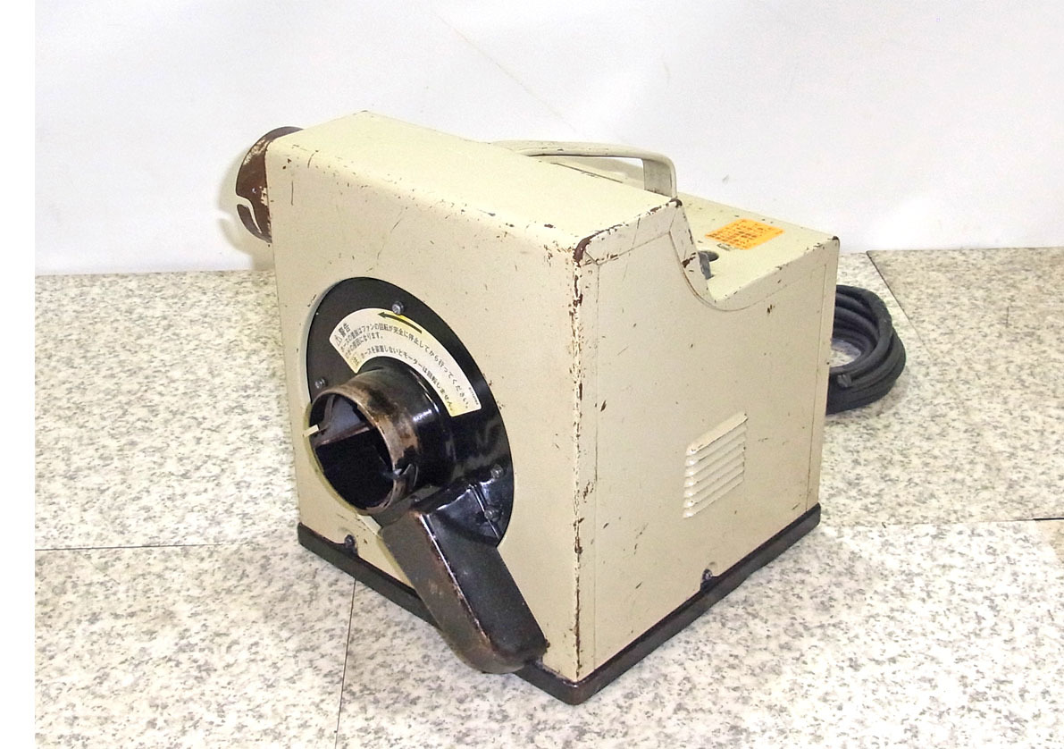 MAKITA マキタ 411 集じん機 粉じん用 100V 動作確認済み(中古)の
